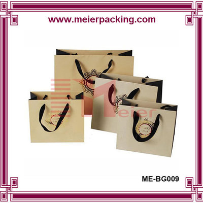China Luxury paper shopping bags with ribbon handle/Bespoke garment paper bags ME-BG009 supplier