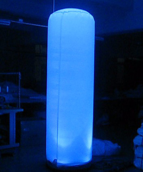Inflatable lighting column