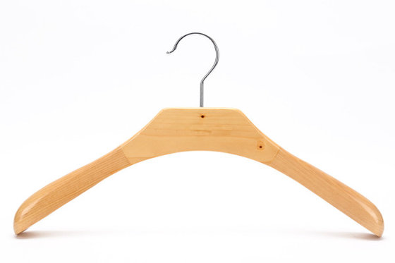 China Betterall Natural Finish Extra-Wide Shoulder Wood Coat Hanger supplier