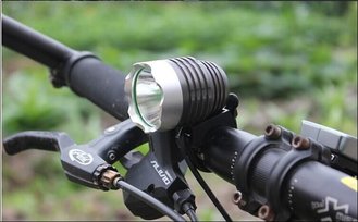 China Rechargeable 10W 1200 Lms XML T6 Aluminum Alloy LED Bike Light Headlamp with Battery Pack supplier