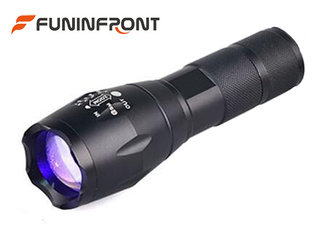 China Zoomable 395NM LED UV Flashlight 3W Power Using 18650 or aaa Battery supplier