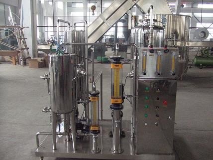 China Automatic small bottle Co2 gas beverage making machine mixer for cola carbonated soft drink price supplier