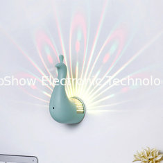 2018 Wholesale Remote Peacock Lamp Romantic LED Peacock Projector Light