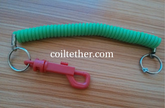 China Custom Expandable Flex Plastic Pop Key Coil w/Plastic Snap Clip and 2pcs Split Rings supplier