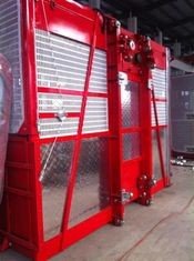 China 18 / 24 / 30 Passenger Construction Hoist Elevator , Material Hoisting Equipment supplier