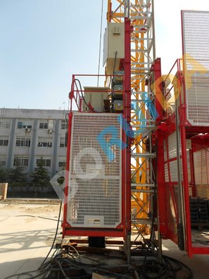China Red / Blue Customized Industrial Elevators With Galvanized High efficiency supplier