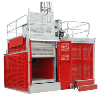 China Painted Industrial Lift 2000kg 3 × 1.3 × 2.5 m , Building Material Handling Hoist supplier