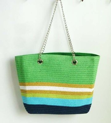 Fashionable grass straw beach tote bag