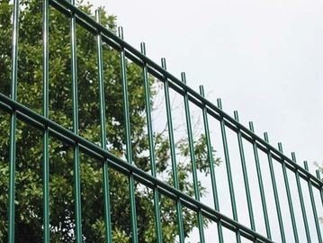 China Double Welded Wire 868 /656 Fence Panel /Wire Fence Gate Round Post 50MM /8/6/8 wire mesh fence supplier