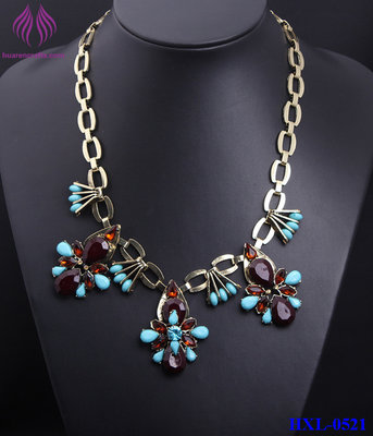 China Fashion Ruby Gemstone Gold Geometric Chain Necklace supplier
