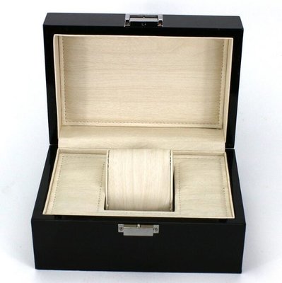 China Rectangle Highend Jewelry Wooden Box With Silk Screen Printing Logo supplier