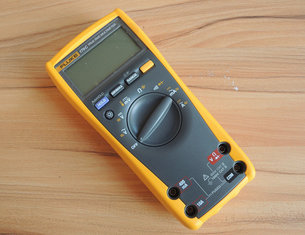 China Electronic Testing Equipment 179C Digital True RMS Multimeter With Manual And Automatic Range supplier