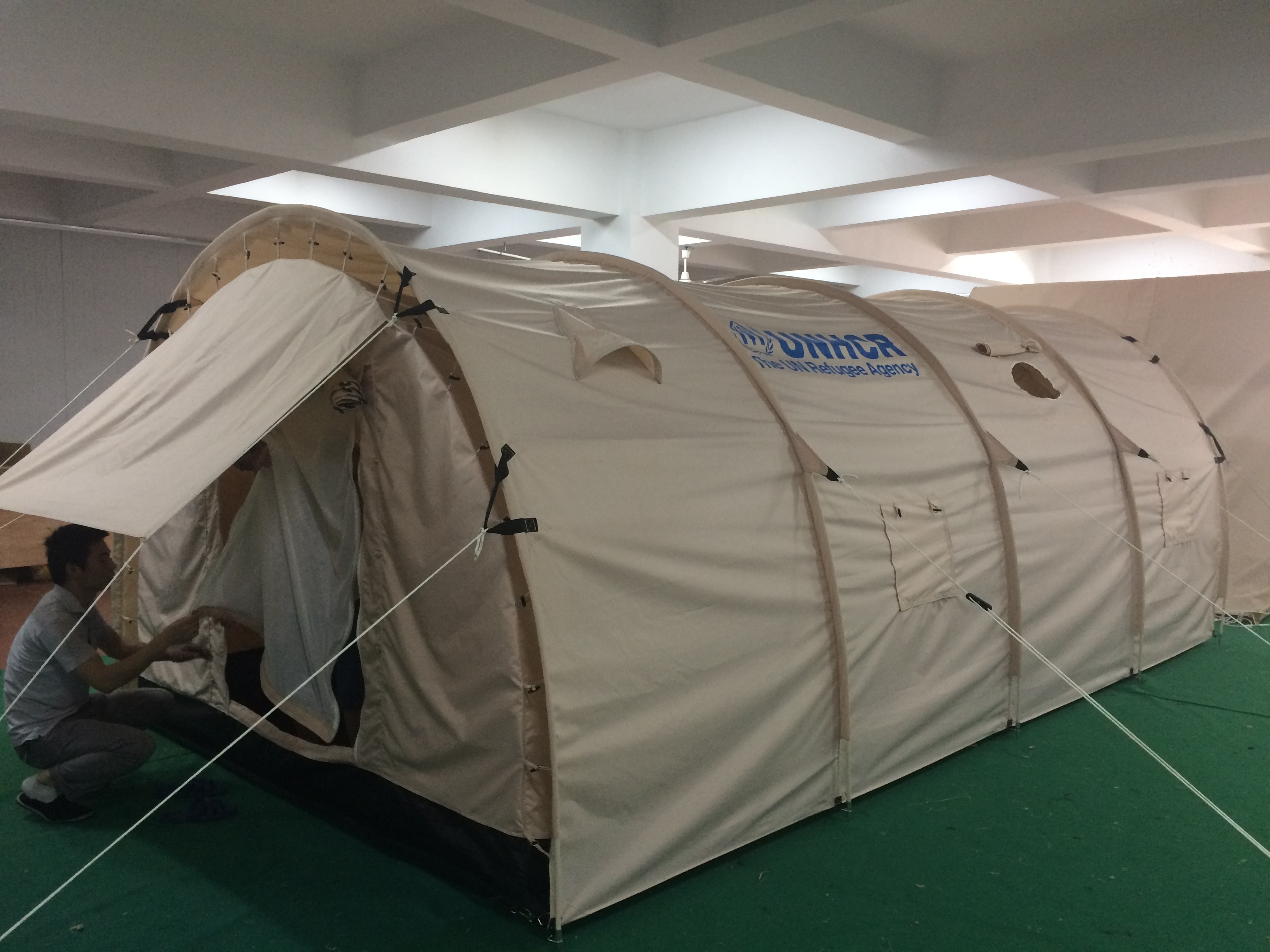refugee tent relief tent tunnel tent with inner tent