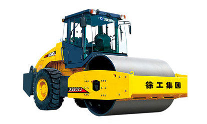 China XS203J  XCMG’s 20 tons single drum mechanical drive vibratory road rollers supplier