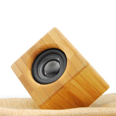 China Professional metal case wireless bluetooth bamboo speaker supplier