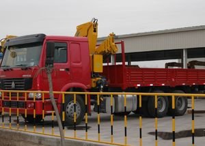 Commercial Knuckle Boom Truck Crane , 6300kg Lifting Weight