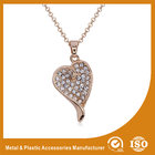 China OEM / ODM Metal Chain Necklace For Women Heart Pendant Necklace distributor