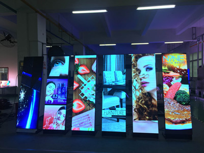 2018 New HD poster P3 Led advertising screen led mirror screen led stand poster