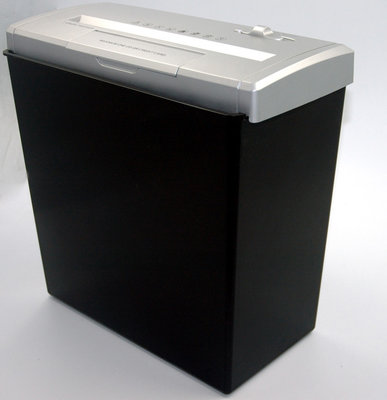 China Bank Statement Electric Paper Shredder Overheat Protection Energy Saving supplier