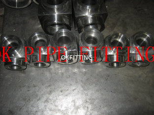 China FORGED STAINLESS STEEL SCREWED AND SOCKET WELD FITTINGS IN SS316L # 2000 &amp; # 3000. supplier