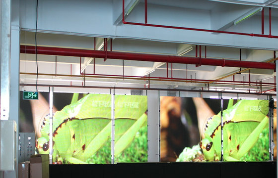 China High Definition Outdoor Led Screens 576mm x 576mm Cabinet Led Video Screen supplier