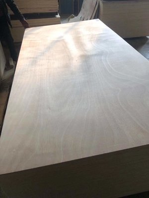 China High quality cheap price multiple thickness kitchen cabinet usage Okoume veneer poplar fancy plywood supplier