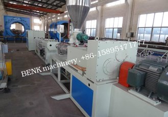 China 20-63mm doube die PVC pipe extrusion line supplier