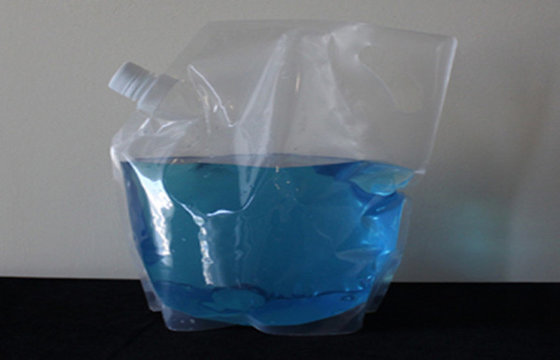 China Custom Fruit Juice Spouted Pouches , Spout Pack with Spout / Cap For Liquid Packaging supplier