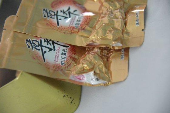 China 100g Bottom Gusset Aluminum Foil Bags , Laminated Foil Stand Up Vacuum Pouches supplier