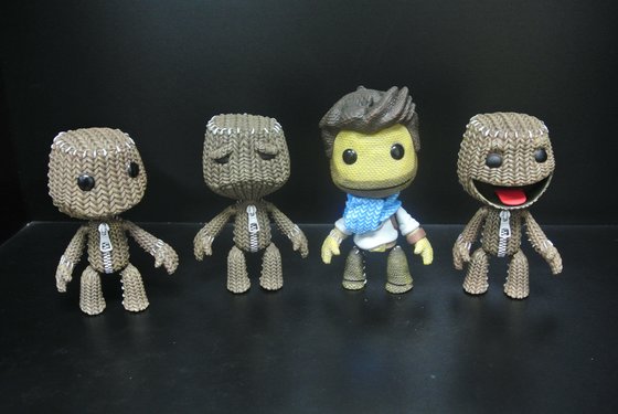 China Woven Bag Effect Custom Action Figures With Little Big Planet Logo supplier