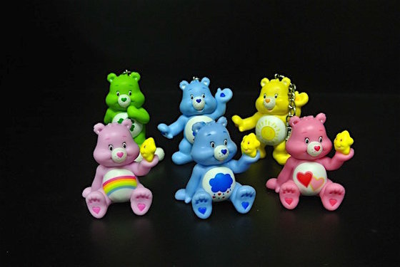 China Rainbow Color Key Ring Plastic Toy Figures Care Bear Sell For Collection For kids supplier