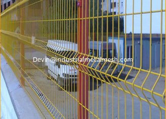 China Pvc Coated Welded 3d Curved Wire Mesh Fence supplier