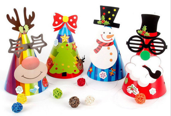 China Diy New paper Christmas hat party supplies children's kindergarten handmade paste DIY creative Christmas gift supplier