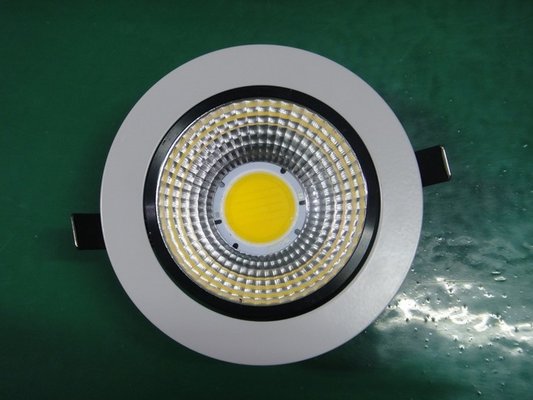 China 115mm Cut Out Adjustable Retrofit Dimmable LED Downlights Warm White Color supplier