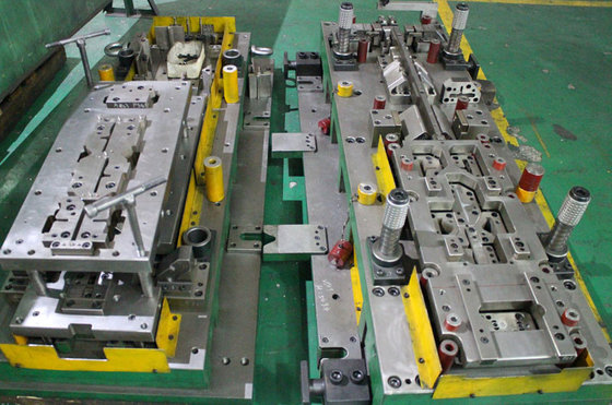 China CNC Automotive Stamping Dies / Metal Embossing Dies +/-0.001mm Tolerance supplier