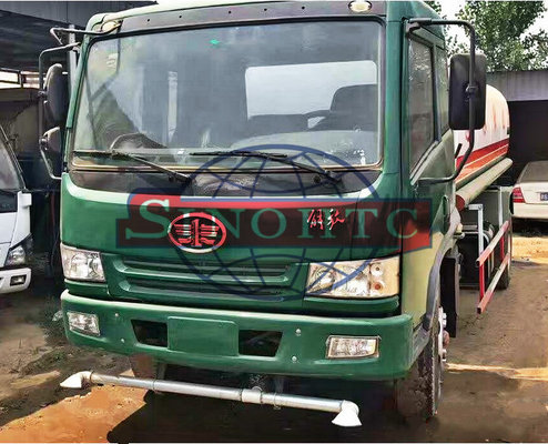 China 4x2 FAW Water Tanker Truck 4000 - 6000 Liters Tanker Volume Manual Gearbox supplier
