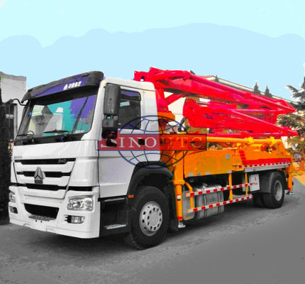 China Mobile Concrete Transport Truck 4x2 Concrete Boom Pump Truck 32 / 35m Boom Height supplier