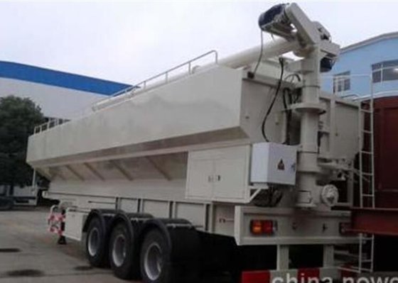 China 50m3  3 Axle Bulk Feed Trailers , Fodder Transportation 30 Ton Bulk Grain Trailers supplier