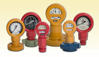 Oil filled pressure gauge, type 213.40 full S.S, 4" Dia., 1/2" MNPT bottom connection