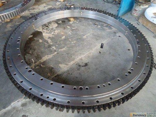 slew drive bearing with motor and reducer for jib cranes, 50Mn, 42CrMo material