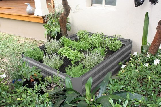China 80x80x30cm Anti-Rusting Raised Metal Square Raised Garden Bed Kit supplier