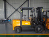 Vmax 3.5 Ton Automatic Diesel Forklift Trucks for sale