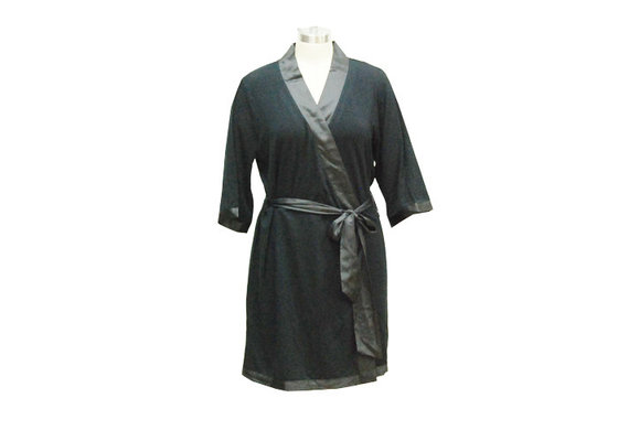China Pretty Black Women'S Winter Nightgowns , Warm Ladies Long Sleeve Nighties supplier