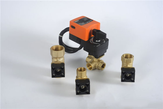 China DN32 Water Flow Control Electric Proportional Valve , Motorized 3 Way Ball Valve supplier