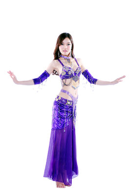 Los trajes profesionales de la danza de vientre del color rojo