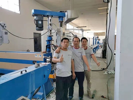 China Power Cable Extruder Machine , Customized PLC Control System supplier