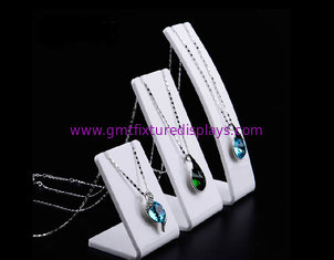 China Bracelet and Necklace Jewelry Display White Slanted Acrylic Stand Height 95, 135,175mm supplier
