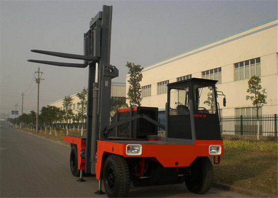 China Heavy Duty Forklifts Side Loader Cargo Handling Equipment For Factory supplier