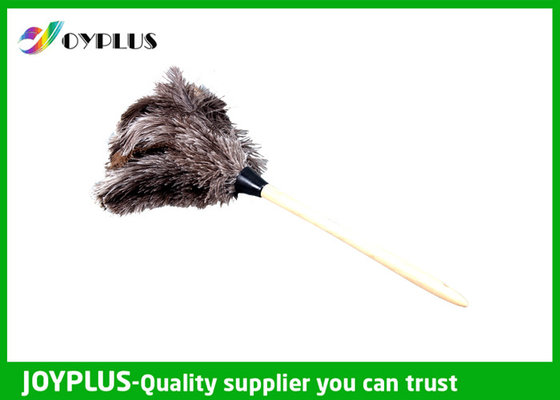 China Ostrich Feather Anti Static Duster Long Reach Duster With Wooden Handle supplier