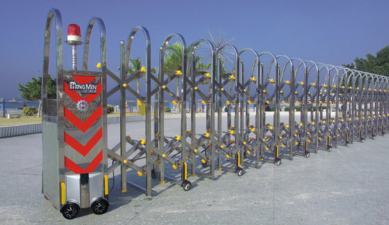 Trackless SS Automatic Expandable Gate , Stainless Steel Electric Retractable Gate